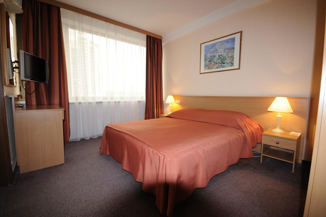 Premier Hotel Lybid Kiev Exterior foto