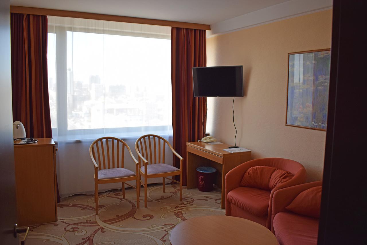 Premier Hotel Lybid Kiev Exterior foto